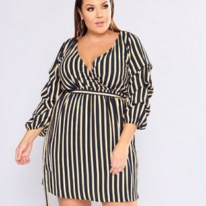 Fashion Nova - Central Park Striped Dress